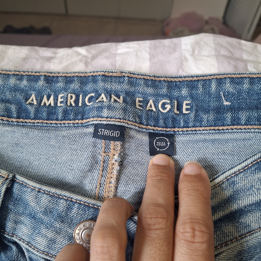 American Eagle Light Blue Denim Jeans - STRIGID - Picture 5 of 11